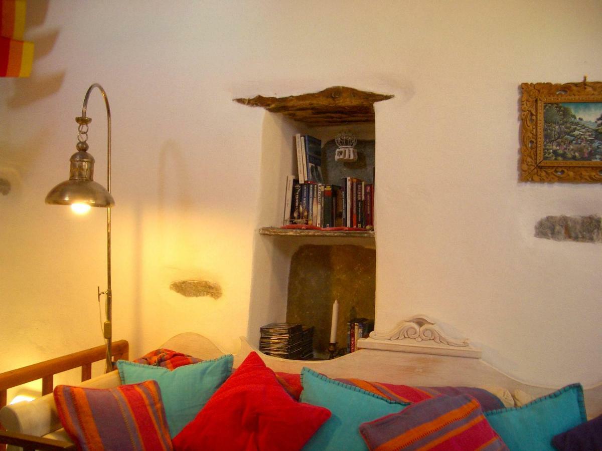 Traditional Medieval Stone House In "Ano Syros" Экстерьер фото