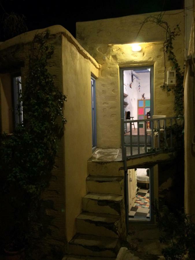 Traditional Medieval Stone House In "Ano Syros" Экстерьер фото