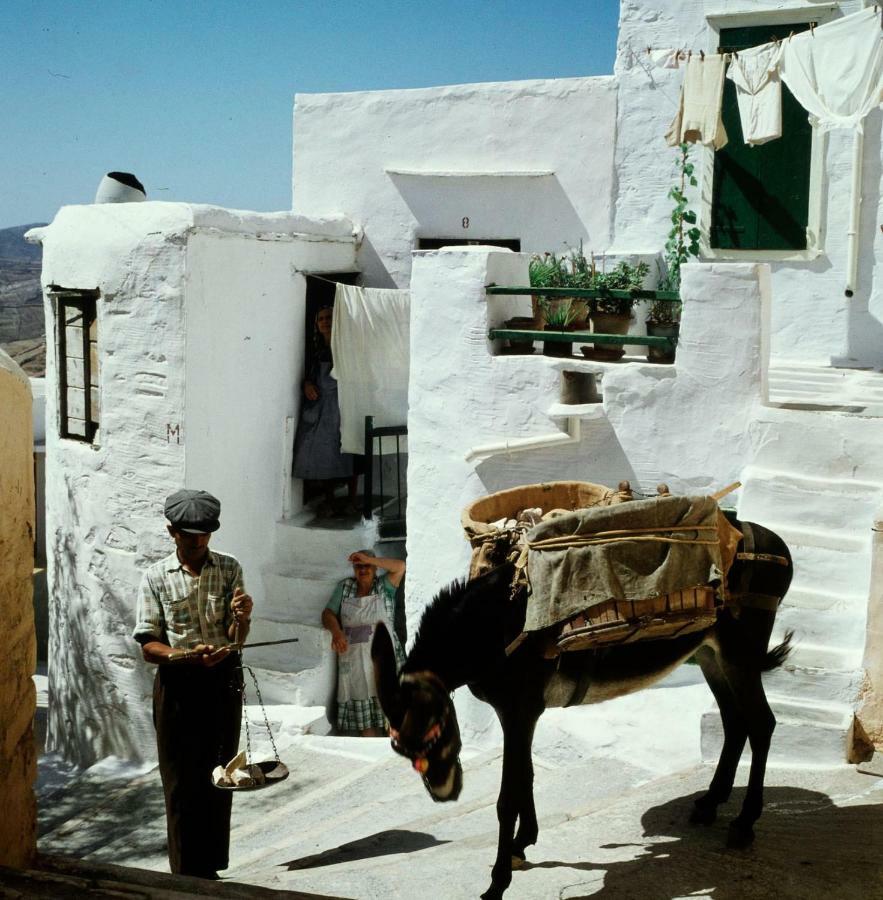 Traditional Medieval Stone House In "Ano Syros" Экстерьер фото