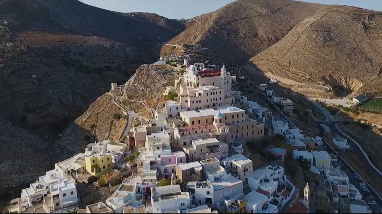 Traditional Medieval Stone House In "Ano Syros" Экстерьер фото