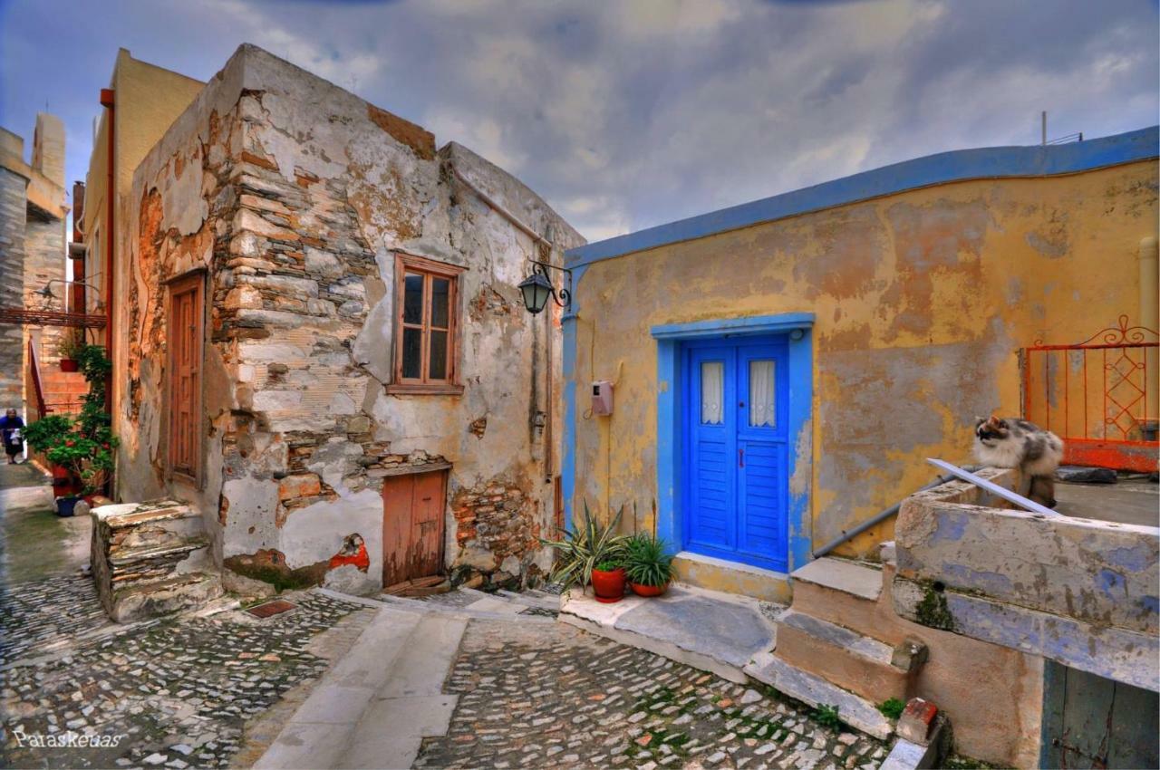 Traditional Medieval Stone House In "Ano Syros" Экстерьер фото